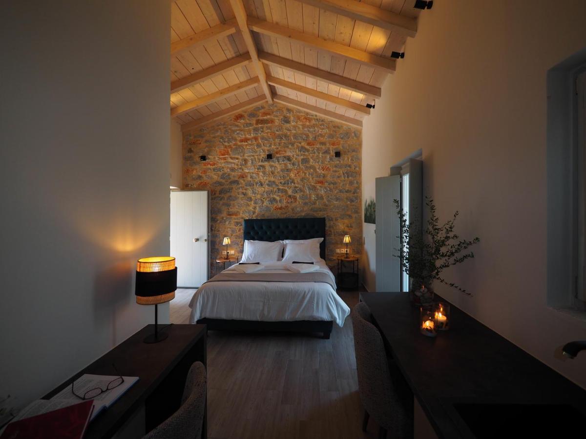 Terra Di Pietra Exclusive Suites & Apartments Ареополис Экстерьер фото