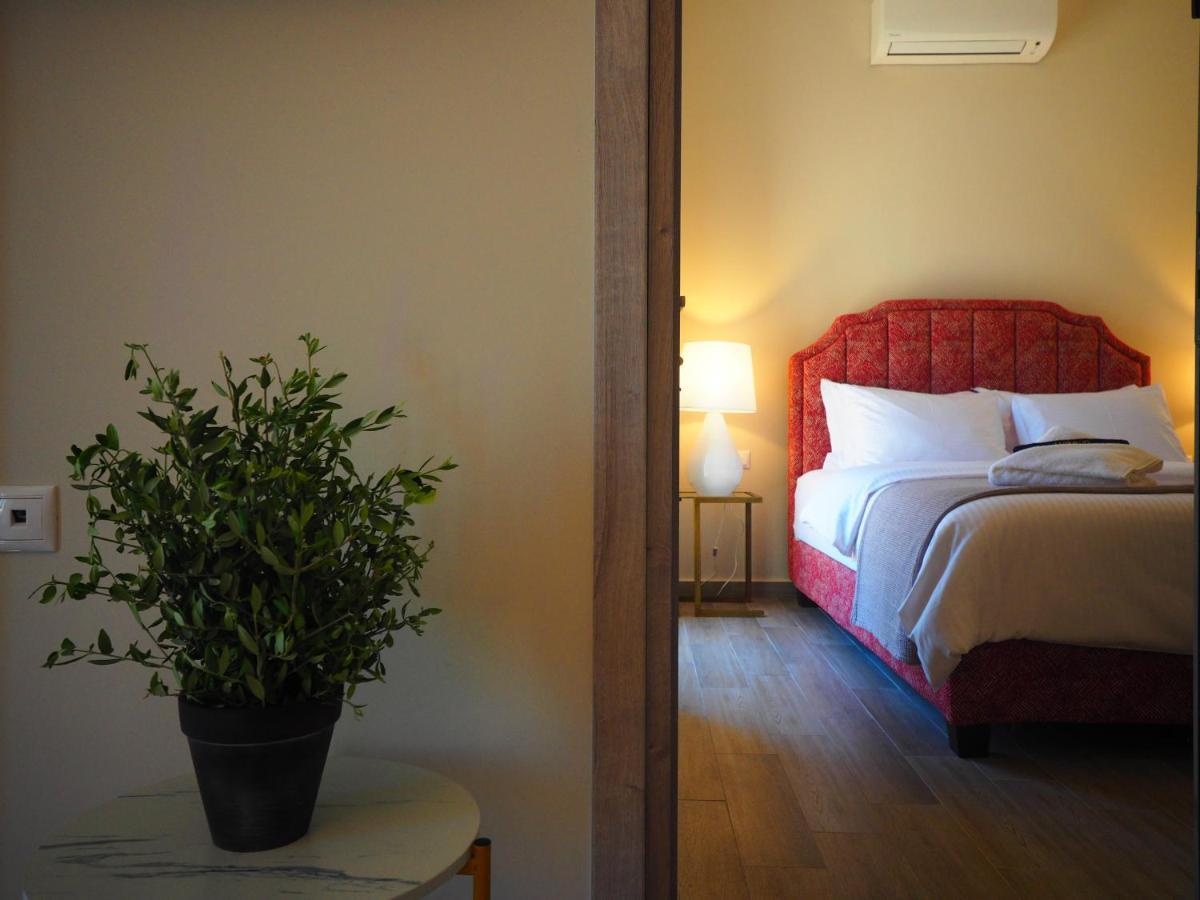 Terra Di Pietra Exclusive Suites & Apartments Ареополис Экстерьер фото