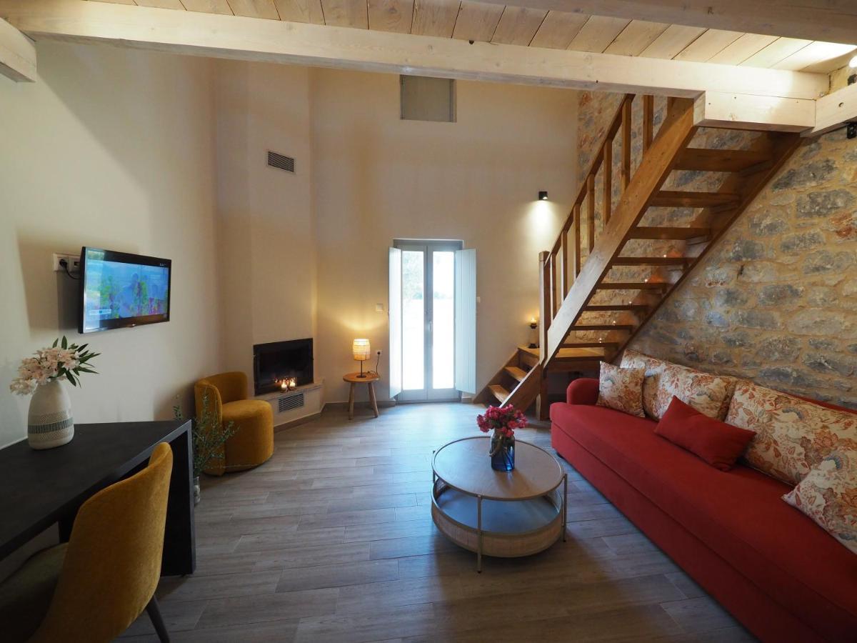 Terra Di Pietra Exclusive Suites & Apartments Ареополис Экстерьер фото