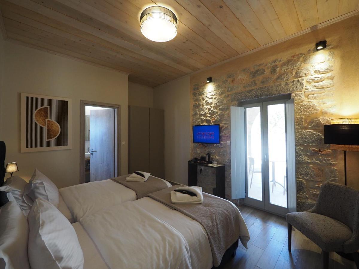 Terra Di Pietra Exclusive Suites & Apartments Ареополис Экстерьер фото