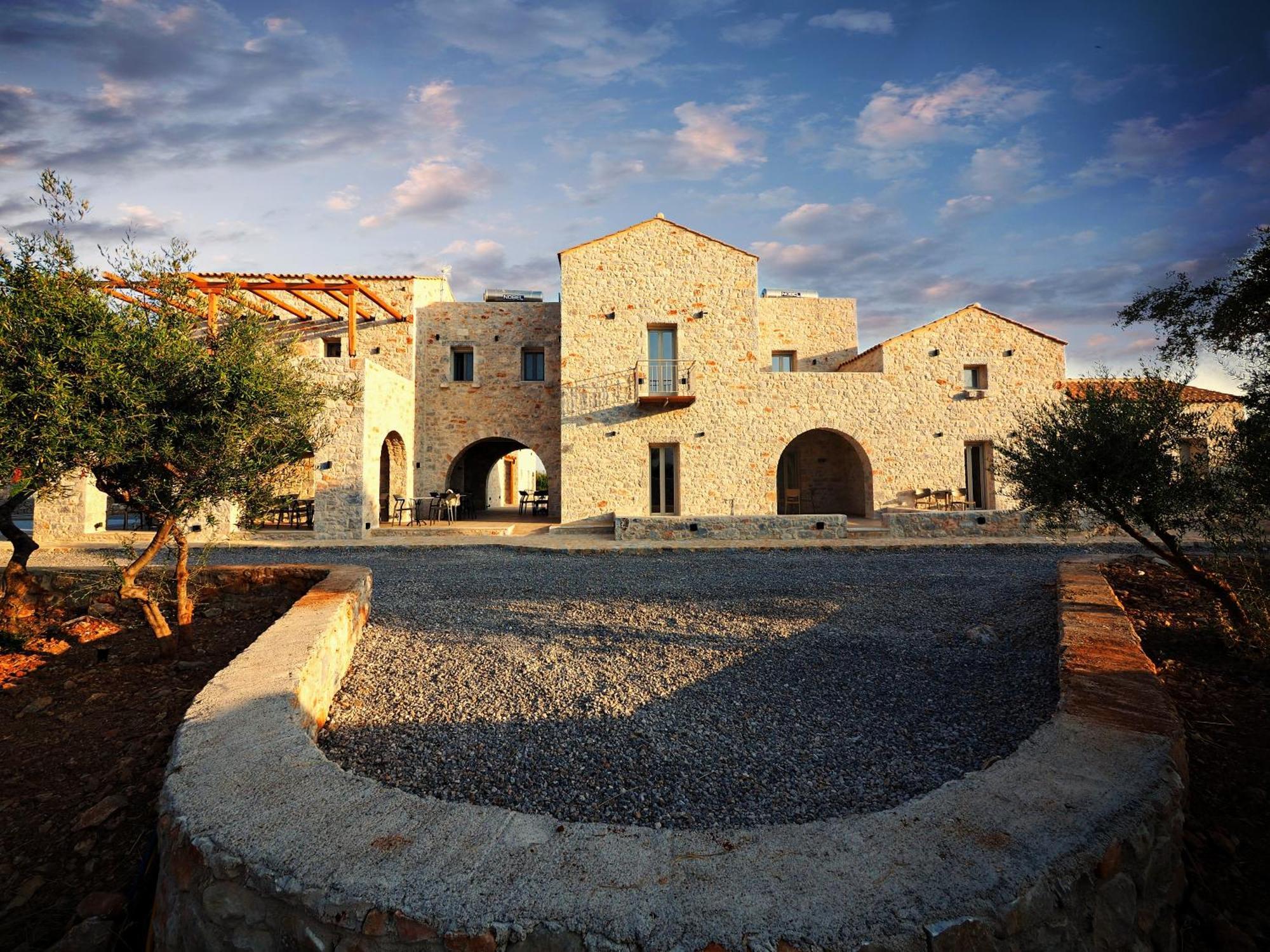 Terra Di Pietra Exclusive Suites & Apartments Ареополис Экстерьер фото