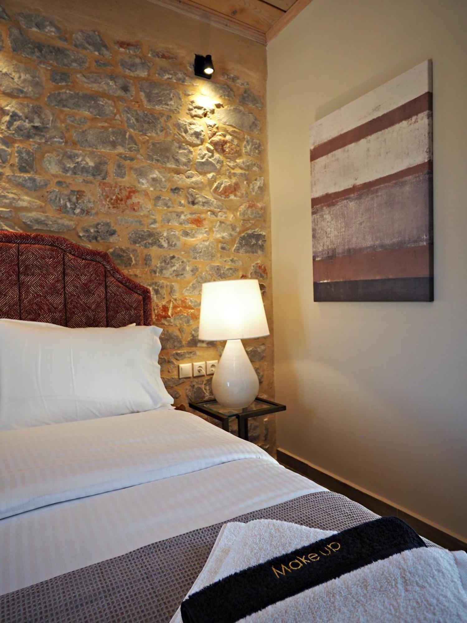 Terra Di Pietra Exclusive Suites & Apartments Ареополис Экстерьер фото