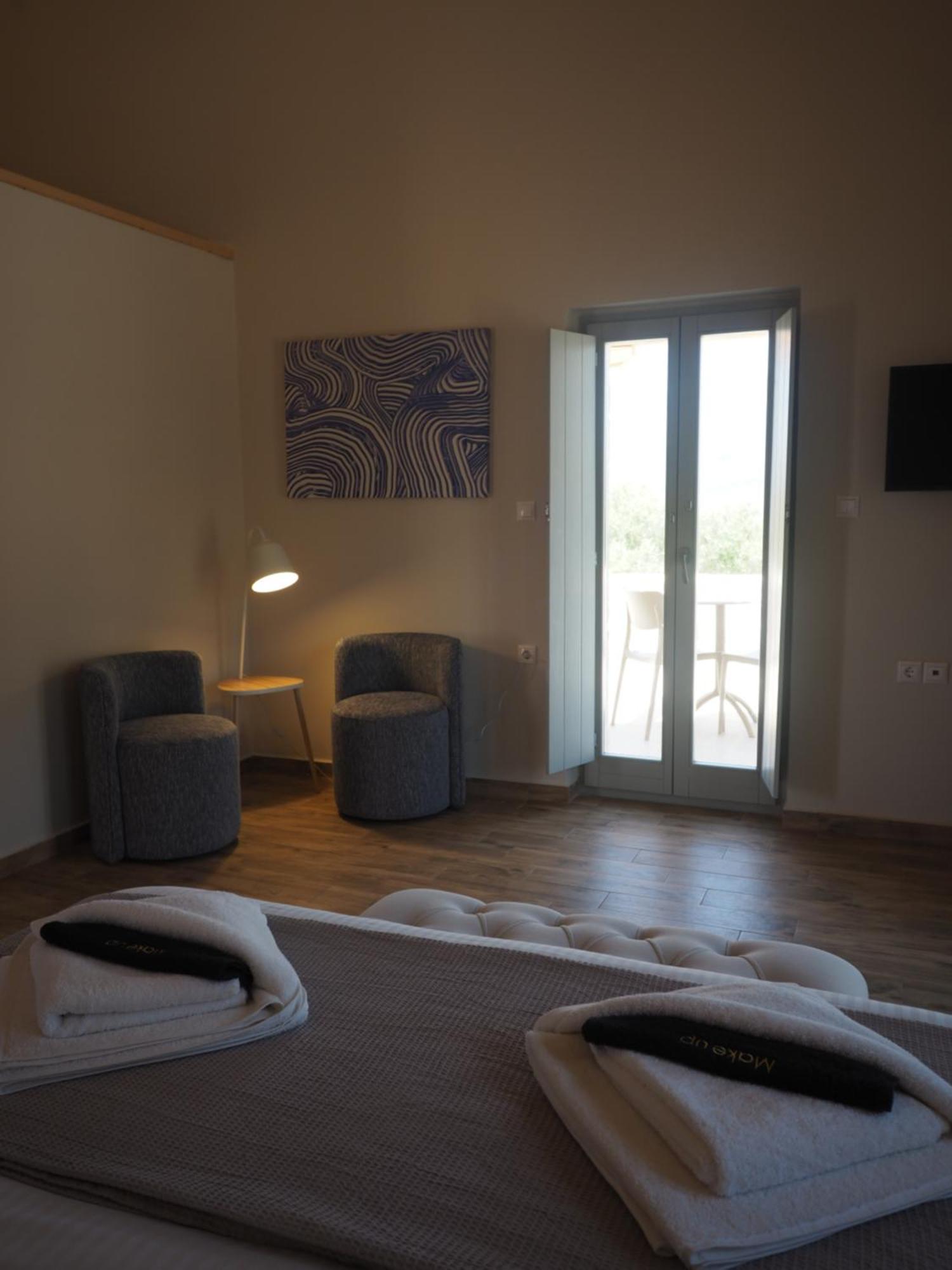 Terra Di Pietra Exclusive Suites & Apartments Ареополис Экстерьер фото