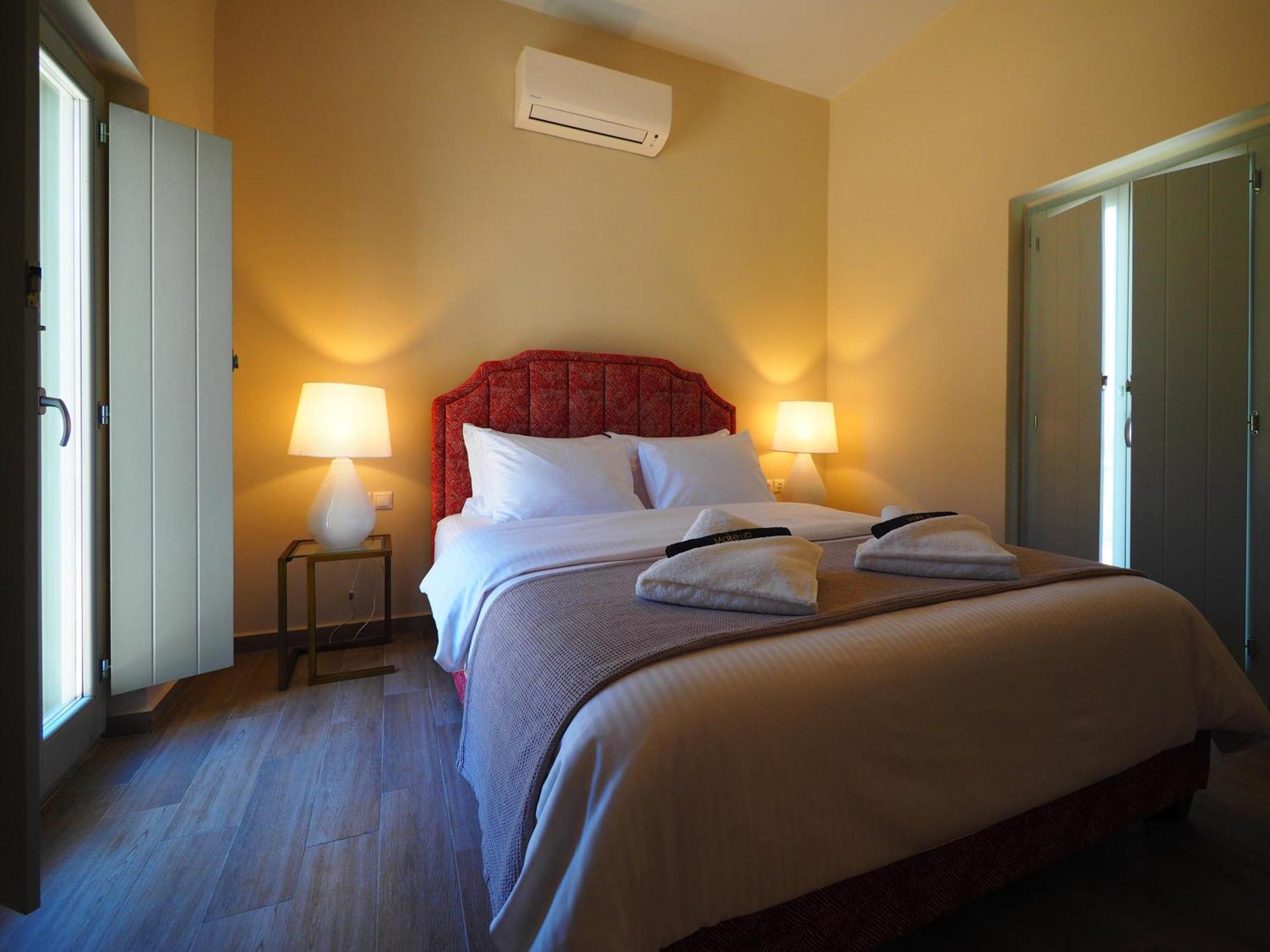 Terra Di Pietra Exclusive Suites & Apartments Ареополис Экстерьер фото