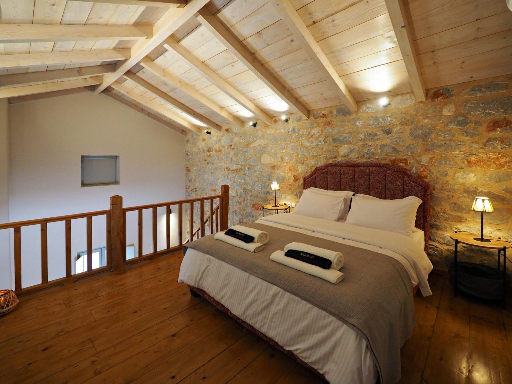 Terra Di Pietra Exclusive Suites & Apartments Ареополис Экстерьер фото