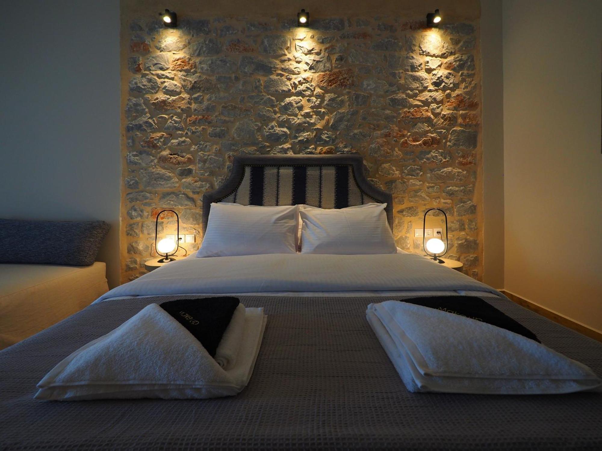 Terra Di Pietra Exclusive Suites & Apartments Ареополис Экстерьер фото